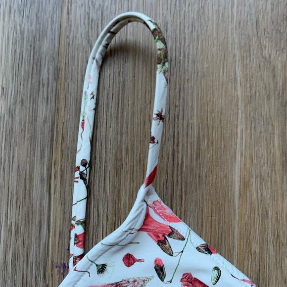 L*Space Floral Tie-Front Bikini Top - Picture 5 of 10